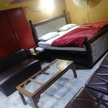 Hajveryinn_Hotel Lahor Dış mekan fotoğraf