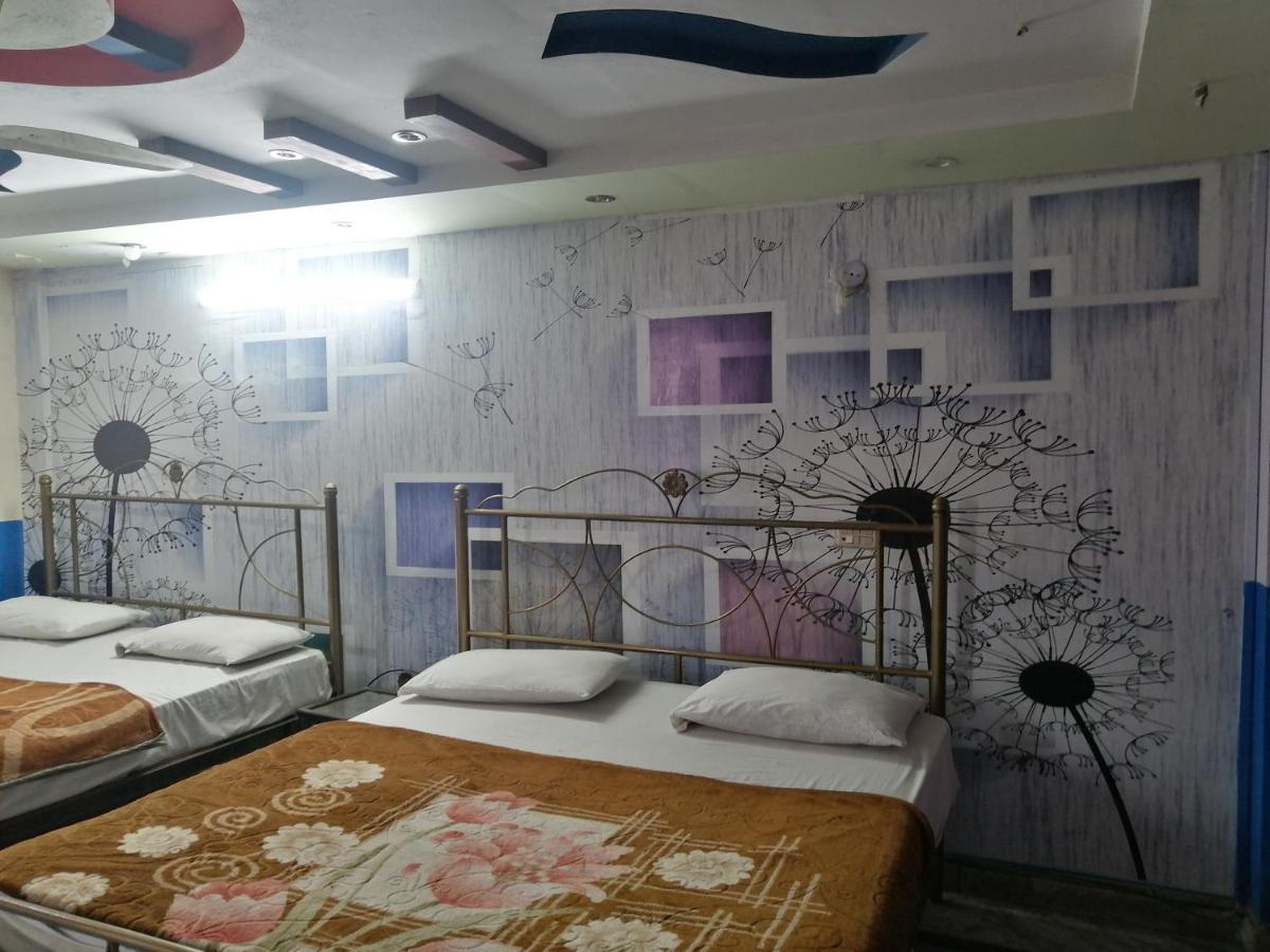 Hajveryinn_Hotel Lahor Dış mekan fotoğraf